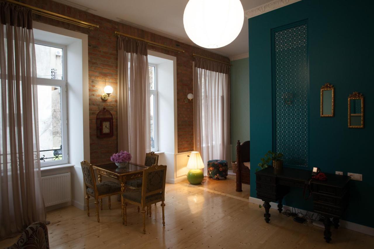 House By The Opera Apartamento Tbilisi Exterior foto